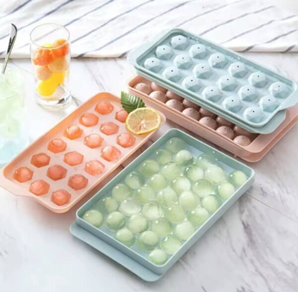 Ice Cube Maker - Image 2